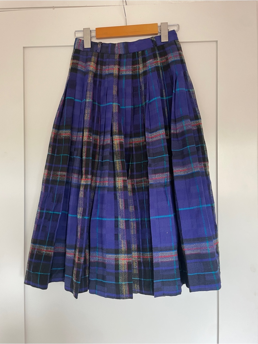 Purple Plaid Pleated Skirt Suit - Picture 4 of 6